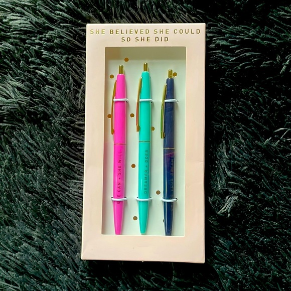 NEW! 3x Pens! - Picture 1 of 2
